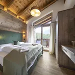 In Neukirchen For 8 People شاليه