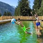 In Neukirchen For 8 People Alpstuga