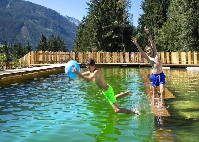 In Neukirchen For 8-guests Chalet